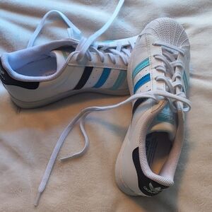 Adidas Whife Superstar Sneakers